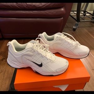 Nike T-lite VIII Leather - men’s 10